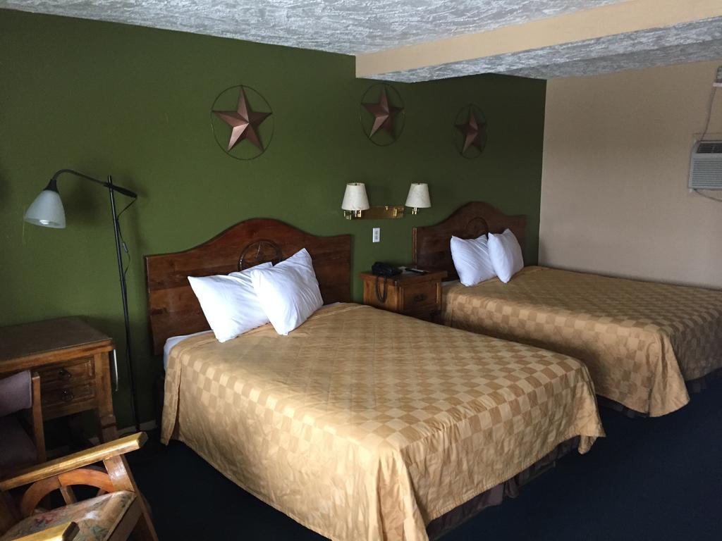 Ranch Motel Либерал Екстериор снимка
